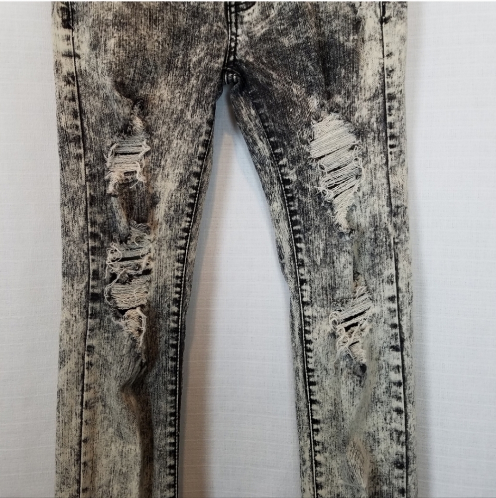 Machine | Distressed Acid Wash Skinny Jean 28 - Picture 3 of 5